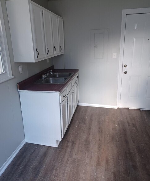 Building Photo - 215 Virginia Ave