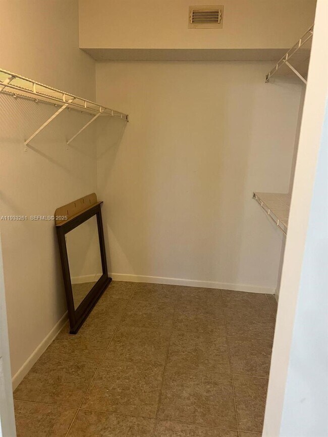 Building Photo - 8821 Wiles Rd