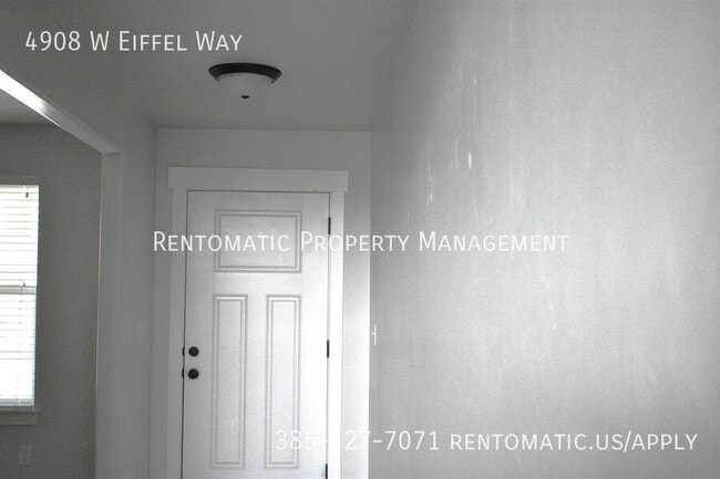 Building Photo - 4908 Eiffel Wy