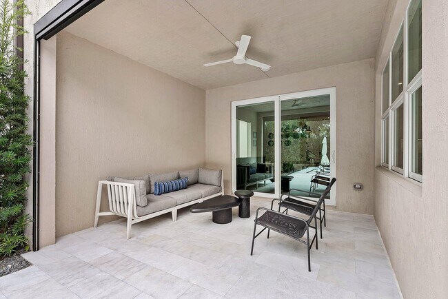 Building Photo - 4310 Buttonwood Dr