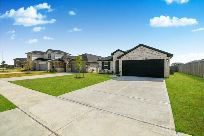 Building Photo - 4243 Bromham Farms Dr