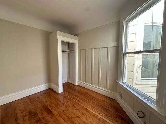 Building Photo - 523-523 Natoma St