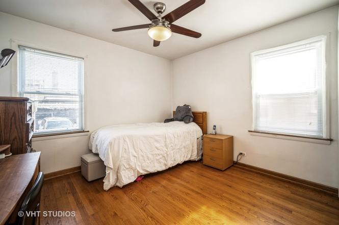 Building Photo - 4914 Louise St