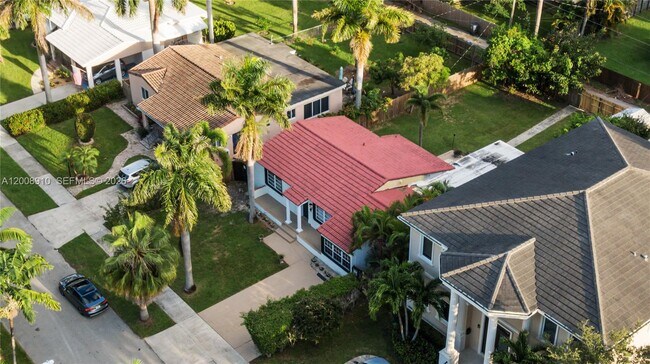 Building Photo - 1422 Wiley St