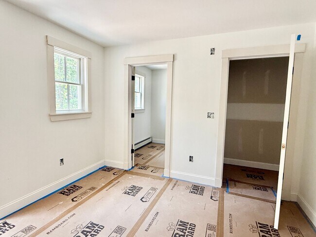 Building Photo - Brand New 3 Bedroom Townhouse for Rent