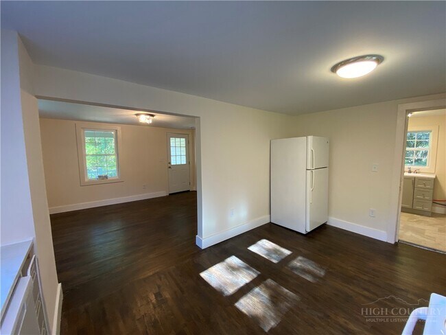 Building Photo - 503 Von Turner Rd