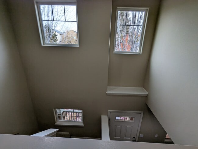 Building Photo - 20565 Sun Meadow Way