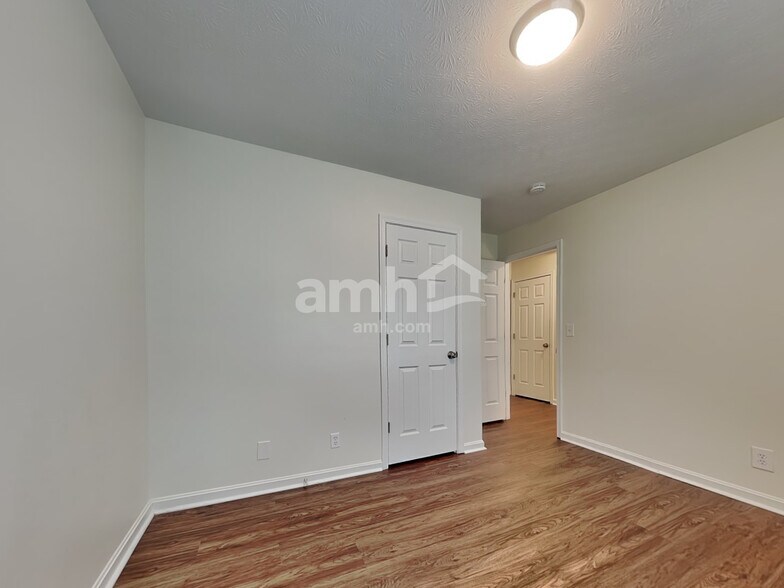 Building Photo - 5001 Open Meadow Dr