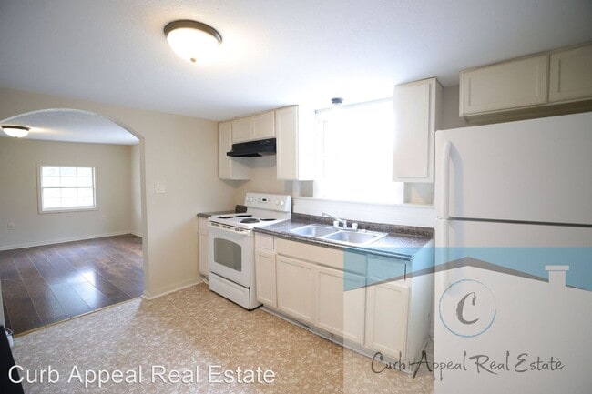 Building Photo - 2 br, 1 bath House - 820 Warren