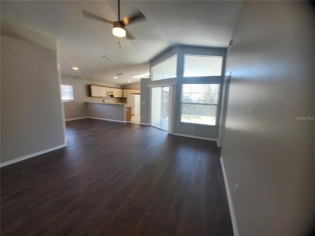 Building Photo - 3037 Barrymore Ct