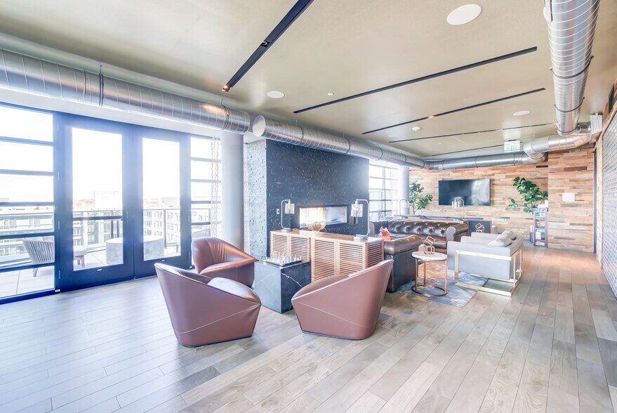 Building Photo - 1300 4th St SE