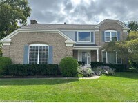 Building Photo - 45655 Larchmont Dr