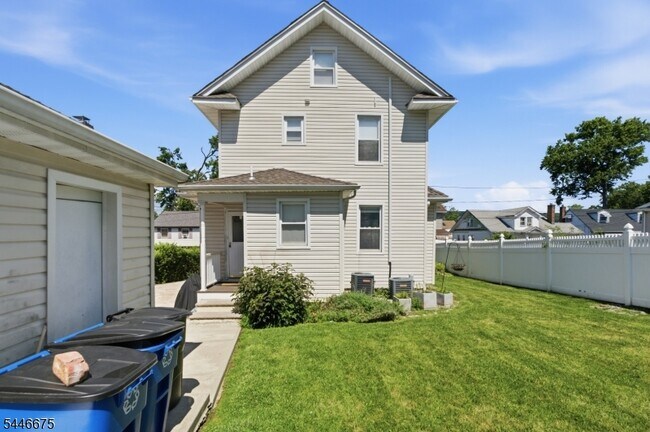 Building Photo - 21 Mildred Terrace