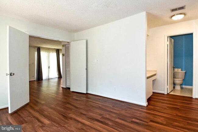 Building Photo - 3152 Covewood Ct