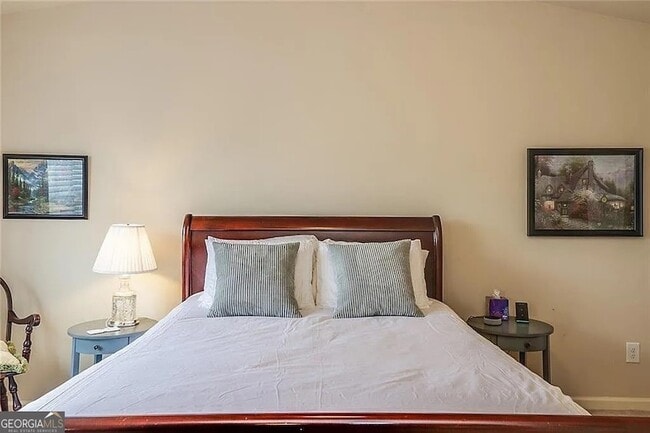 Building Photo - 2344 Attewood Dr