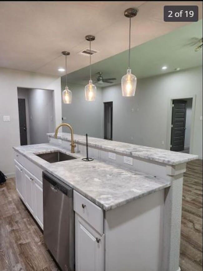 Building Photo - 4740 Fellows Ln