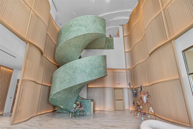 Building Photo - 900 N Ocean Blvd