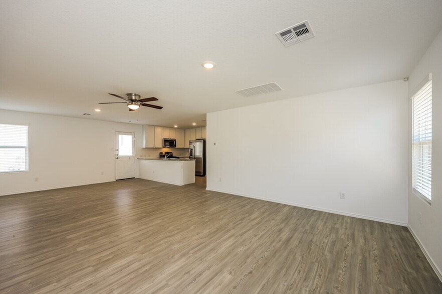 Building Photo - 6614 Morgan Cp