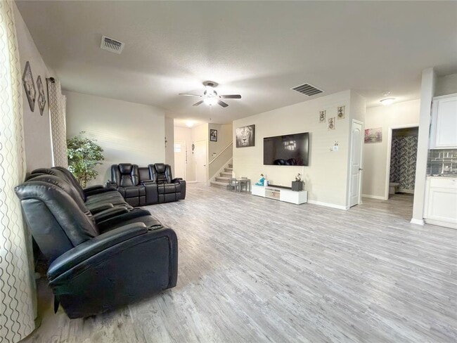 Building Photo - 3049 Blantyre Bnd