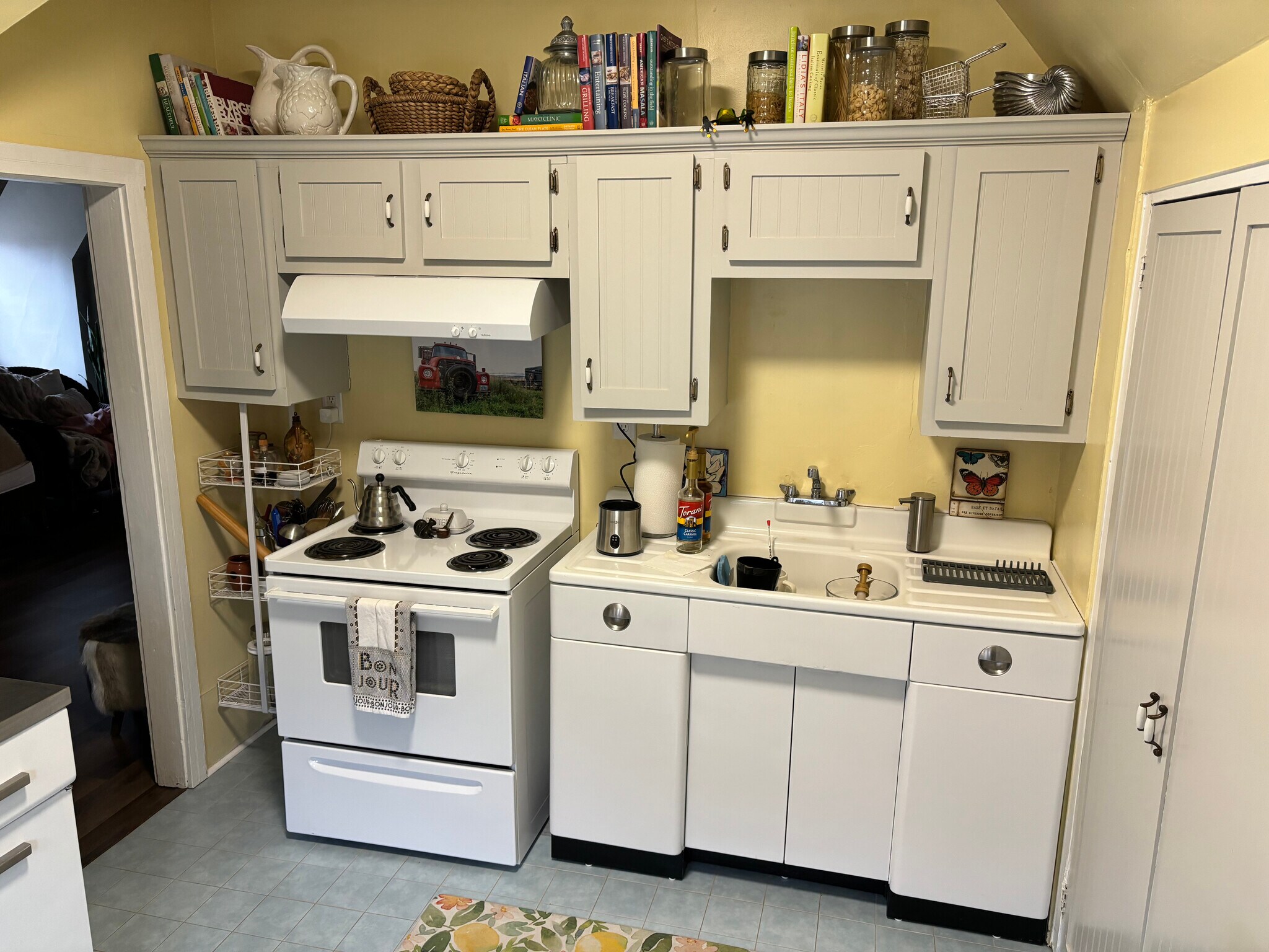 Building Photo - 464 Teece Ave