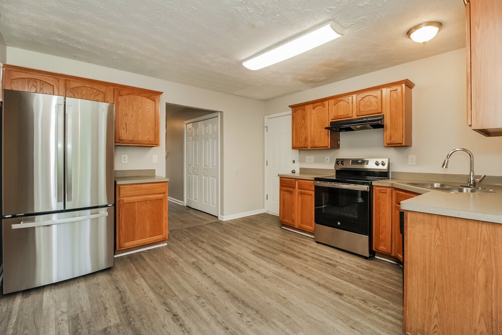 Building Photo - 2028 Oak Terrace Dr SE