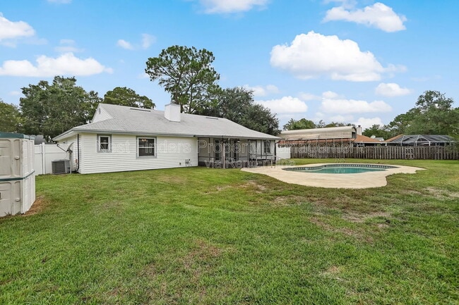 Building Photo - 10855 Mandarin Station Dr W