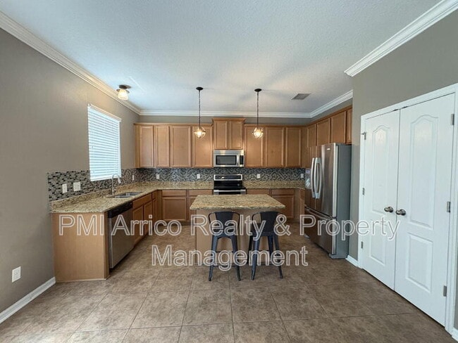 Building Photo - 5822 Tulip Flower Dr