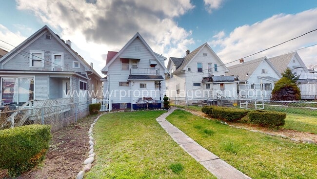 Building Photo - 3 Bedroom 1 Bathroom Home for Rent Near Gl...