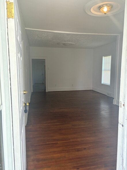 Building Photo - 1917 NE 25th St