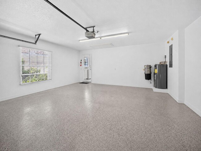 Building Photo - 3143 Verdmont Ln