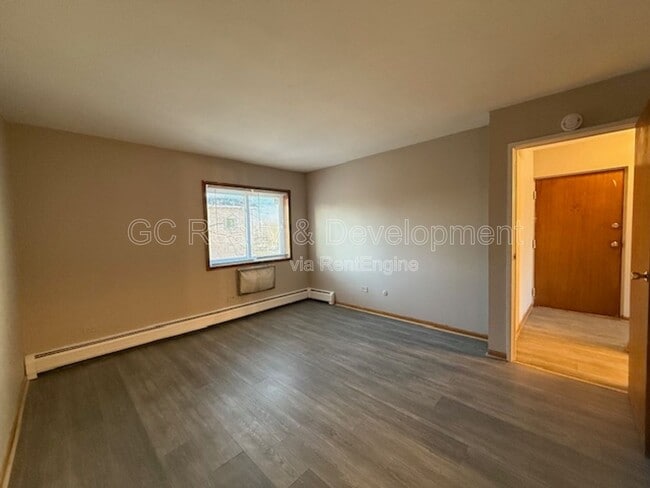 Building Photo - 847 College Blvd