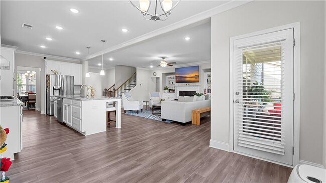 Building Photo - 3860 Oxford Park Ln