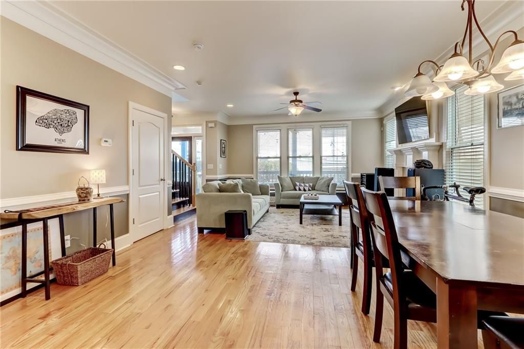 Building Photo - 345 Chastain St SE