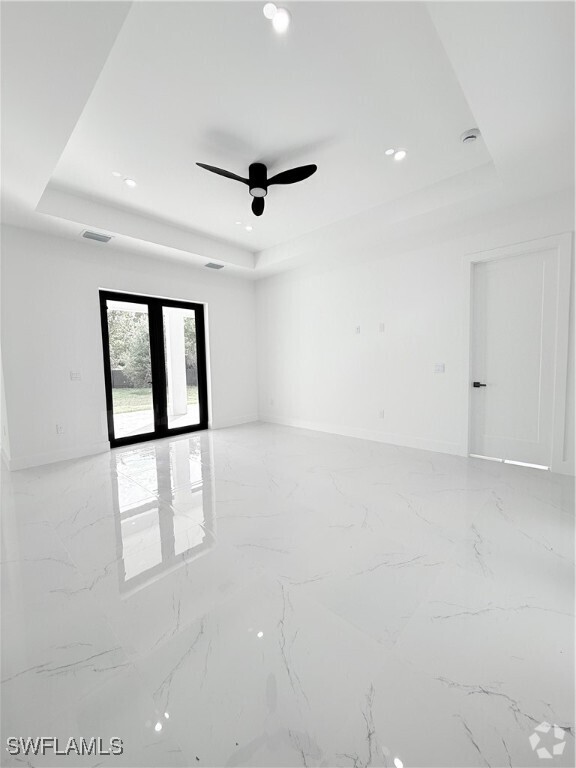 Building Photo - 702 Zemil Ct