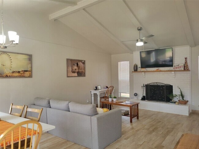 Building Photo - 5526 Excalibur Dr