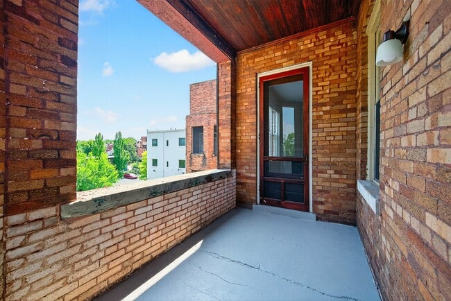 Flat 102 Balcony - Clermont Condominiums