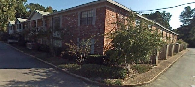 Building Photo - Country Club Point LLC