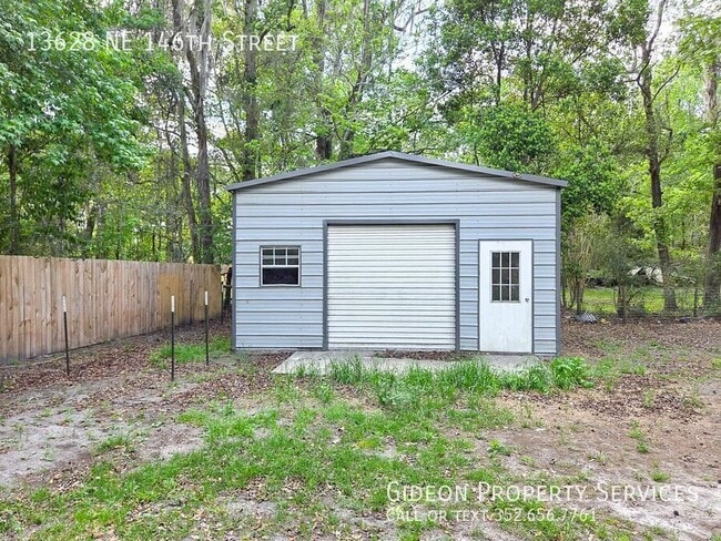 Building Photo - 13628 NE 146th St