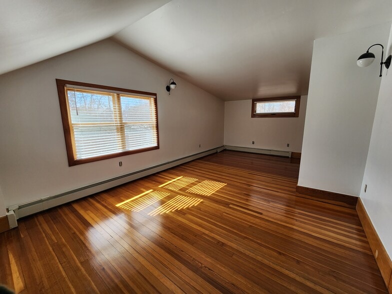 Building Photo - 3847 Bryant St