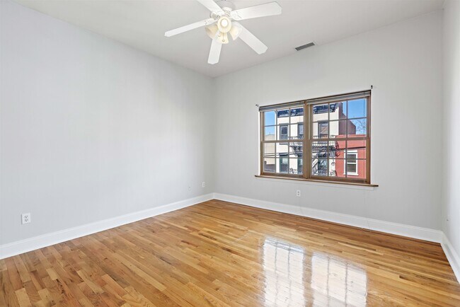 Building Photo - 211-213-213 3rd St