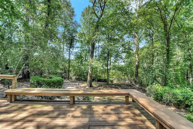 Building Photo - 75 Wood Hollow Dr