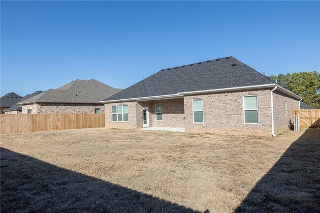 Building Photo - 5653 Poppy Ave