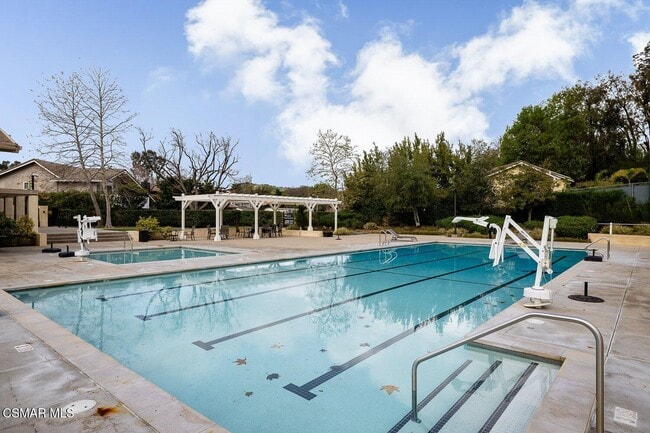 Building Photo - 822 Rim Crest Dr