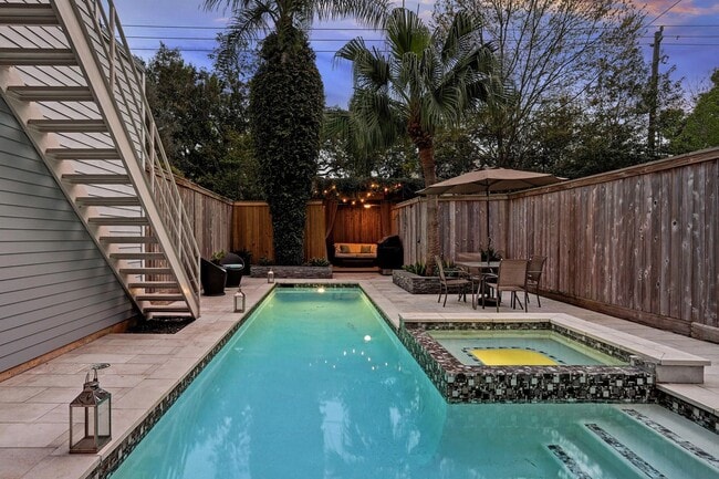 Building Photo - 1417 Harold St