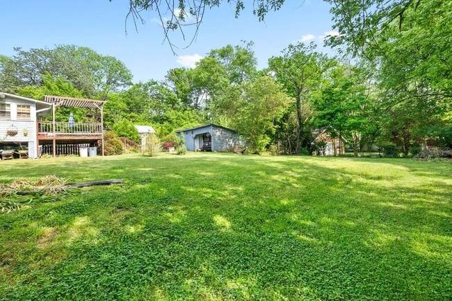 Building Photo - Home For Rent Near Historic Downtown Clark...