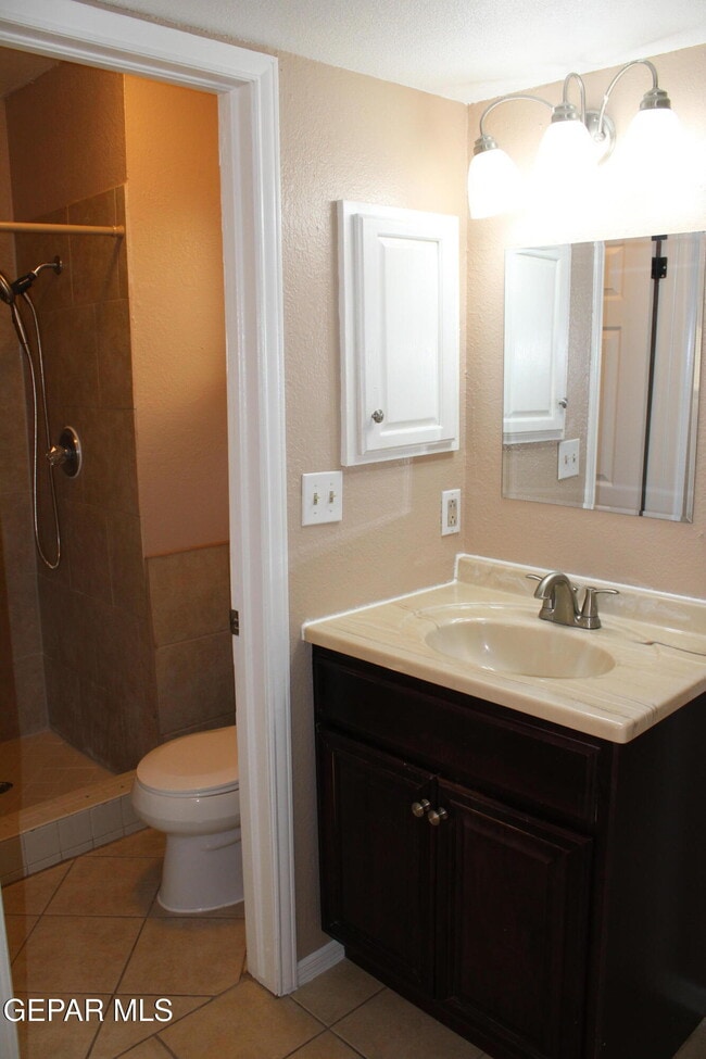 Building Photo - 3120 Voss Dr