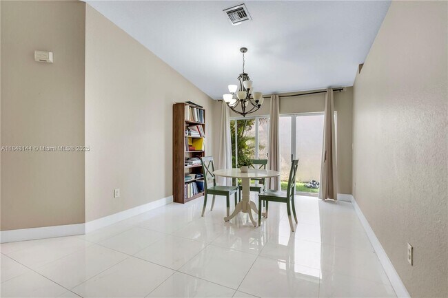 Building Photo - 13949 SW 155th Ct