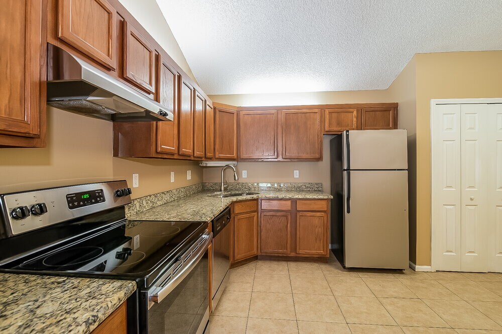 Building Photo - 1786 Sheraton Lakes Cir