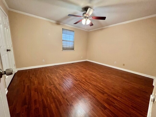 Building Photo - 2 Bed/ 1.5 Bath - Townhome in Cool Springs