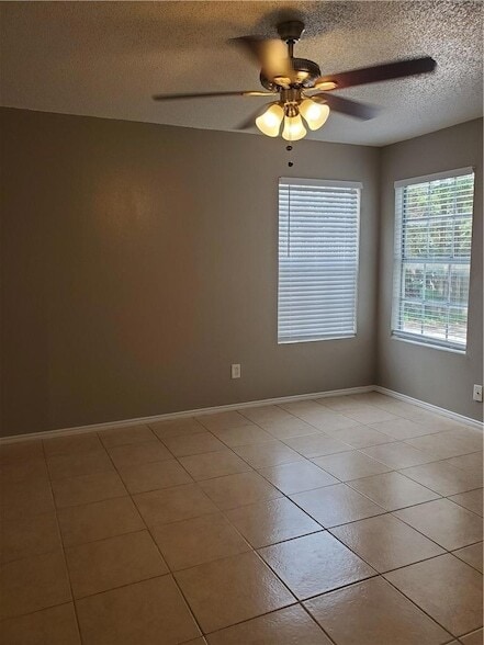 Building Photo - 4208 Duval Rd